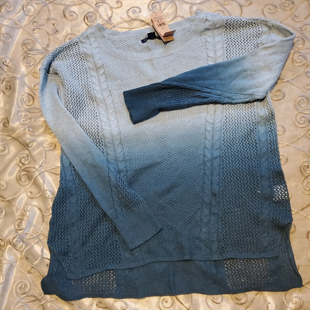 American Eagle Sweater - Picture 1 of 5